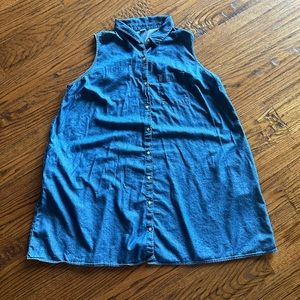 Old Navy chambray sleeveless dress